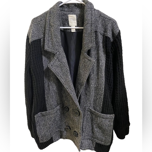 Vintage Jackets & Blazers - Vintage Gray & Black Tweed & Waffle Sweater Heavy Women’s L Jacket Y2K Retro